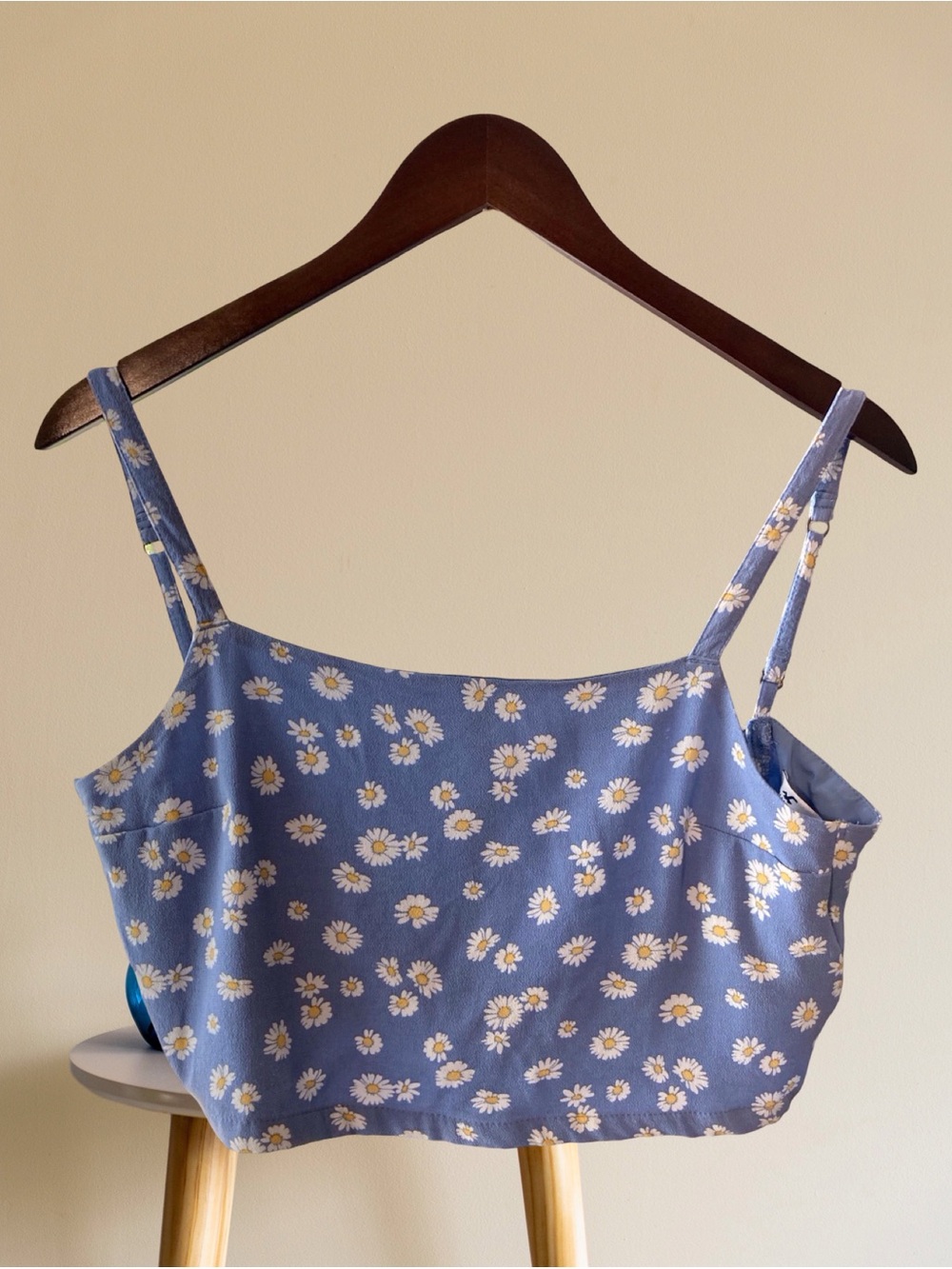 Hollister Blue Daisy Floral Tie Front Halter Crop Top Women’s Small